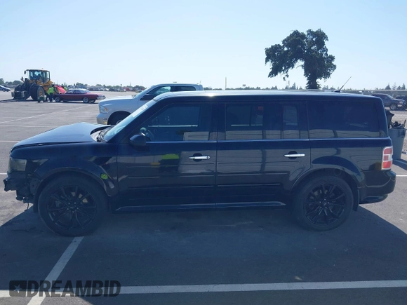 2009 Ford Flex SEL z VIN 2FMDK52C09BA15752, wystawiony jako IAAI lot #42218445 z przebiegiem 118 604 mil mil oraz . Historia ofert i sprzedaży dostępna na DreamBid. Obrazek 14.