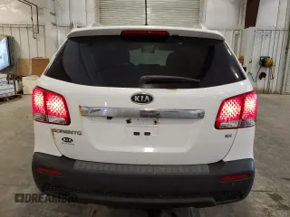 2013 Kia Sorento EX with VIN 5XYKU3A61DG330313, listed as a Copart auction lot 63242405 with 226,004 mi miles and Salvage title. Bid and sale history available at DreamBid. Image 6.