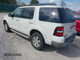 2010 Ford Explorer XLT with VIN 1FMEU7DE3AUA74981, listed as a IAAI auction lot 41890362 with 125,016 mi miles and . Bid and sale history available at DreamBid. Image 3.