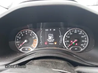 2020 Jeep Renegade Sport z VIN ZACNJBAB7LPL97605, wystawiony jako IAAI lot #41200333 z przebiegiem 74 345 mil mil oraz . Historia ofert i sprzedaży dostępna na DreamBid. Obrazek 7.