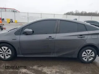 2018 Toyota Prius Two with VIN JTDKARFU1J3545368, listed as a IAAI auction lot 41510475 with 152,233 mi miles. Bid and sale history available at carsss.com. Image 14.
