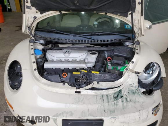 2009 Volkswagen Beetle S with VIN 3VWRG31Y39M402031, listed as a Copart auction lot 57285455 with 101,220 mi miles and Salvage title. Bid and sale history available at DreamBid. Image 11.