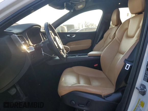2020 Volvo XC60 Momentum с VIN YV4102RK3L1582224, выставлен на аукционе Copart как лот 46915295 с пробегом 83 260 миль миль и Списание • Salvage title. История ставок и продаж доступна на DreamBid. Изображение 7.