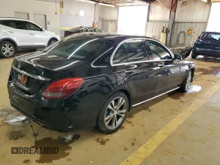 2016 Mercedes-Benz C 300 z VIN 55SWF4JB1GU160379, wystawiony jako Copart lot #46223955 z przebiegiem Nie podano mil oraz Szkoda całkowita • Salvage title. Historia ofert i sprzedaży dostępna na DreamBid. Obrazek 3.