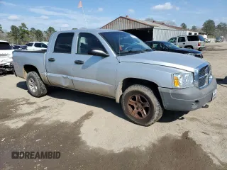 2007 Dodge Dakota ST z VIN 1D7HW28P17S184237, wystawiony jako Copart lot #43230605 z przebiegiem 151 993 mil mil oraz Czysty tytuł • Clean title. Historia ofert i sprzedaży dostępna na DreamBid. Obrazek 4.