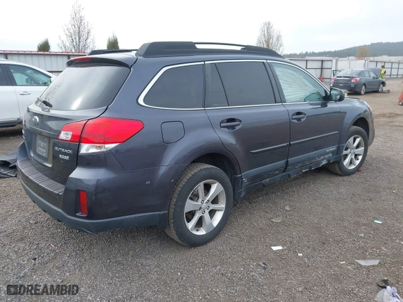 2013 Subaru Outback 2.5i Premium with VIN 4S4BRBGC6D3301186, listed as a IAAI auction lot 42014285 with 81,593 mi miles. Bid and sale history available at carsss.com. Image 4.