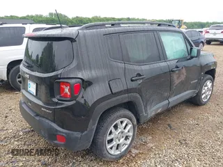 2022 Jeep Renegade Sport with VIN ZACNJDA1XNPN73830, listed as a IAAI auction lot 42362432 with 26,273 mi miles and . Bid and sale history available at DreamBid. Image 4.