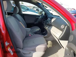2008 Toyota RAV4 with VIN JTMZD33V686061866, listed as a IAAI auction lot 41611669 with 120,955 mi miles. Bid and sale history available at carsss.com. Image 5.