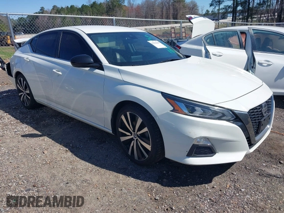 2020 Nissan Altima 2.5 SR with VIN 1N4BL4CV5LC194371, listed as a IAAI auction lot 41816369 with 105,075 mi miles. Bid and sale history available at carsss.com. Image 1.