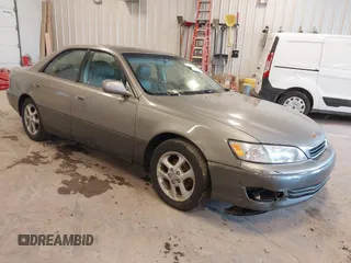 2001 Lexus ES 300 z VIN JT8BF28G910332295, wystawiony jako IAAI lot #42306681 z przebiegiem 118 796 mil mil oraz . Historia ofert i sprzedaży dostępna na DreamBid. Obrazek 1.