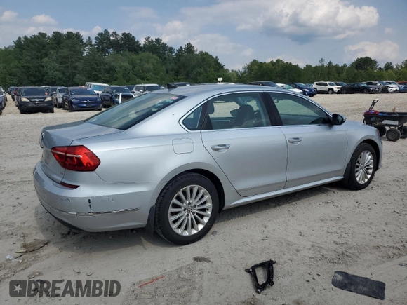 2016 Volkswagen Passat SE z VIN 1VWBT7A3XGC027584, wystawiony jako Copart lot #60822425 z przebiegiem 109 810 mil mil oraz Czysty tytuł • Clean title. Historia ofert i sprzedaży dostępna na DreamBid. Obrazek 3.