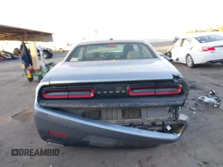 2016 Dodge Challenger SXT с VIN 2C3CDZAG0GH344813, выставлен на аукционе IAAI как лот 41091908 с пробегом 105 813 миль миль и . История ставок и продаж доступна на DreamBid. Изображение 16.
