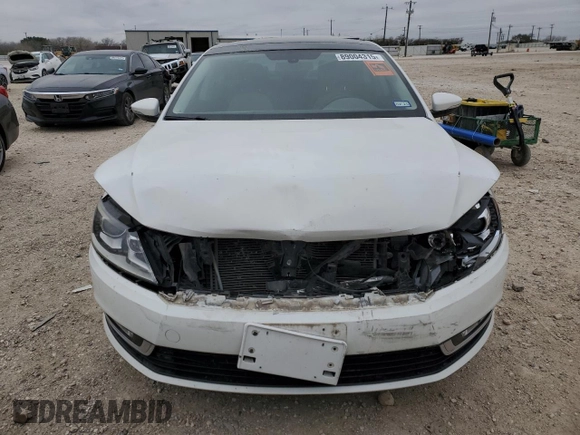 2013 Volkswagen CC Lux with VIN WVWRP7AN7DE549693, listed as a Copart auction lot 89004315 with 93,784 mi miles and Salvage Title. Bid and sale history available at carsss.com. Image 5.