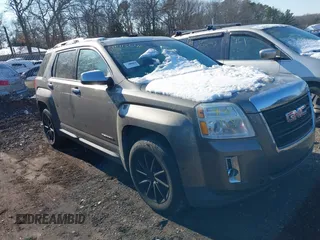 2010 GMC Terrain SLE-2 with VIN 2CTALDEW5A6300291, listed as a IAAI auction lot 41413640 with 999,999 mi miles. Bid and sale history available at carsss.com. Image 1.