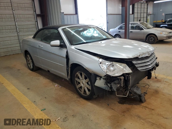 2008 Chrysler Sebring Touring z VIN 1C3LC55R08N271099, wystawiony jako Copart lot #53620705 z przebiegiem 134 637 mil mil oraz Szkoda całkowita • Salvage title. Historia ofert i sprzedaży dostępna na DreamBid. Obrazek 4.