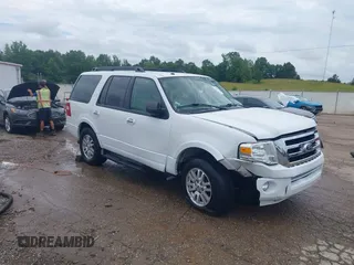 2011 Ford Expedition XLT with VIN 1FMJU1H58BEF54161, listed as a IAAI auction lot 42442617 with 145,864 mi miles and . Bid and sale history available at DreamBid. Image 1.