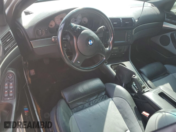 2003 BMW M5 z VIN WBSDE93433CF93518, wystawiony jako Copart lot #77962914 z przebiegiem Nie podano mil oraz Nie do naprawy. Historia ofert i sprzedaży dostępna na DreamBid. Obrazek 8.