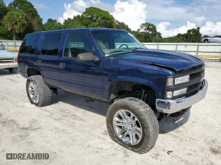 1998 Chevrolet Tahoe Z71 with VIN 1GNEK13R3WR110598, listed as a Copart auction lot 72327974 with 201,313 mi miles and Salvage Title. Bid and sale history available at carsss.com. Image 4.