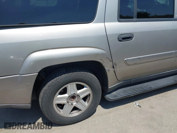 2003 Chevrolet TrailBlazer EXT LT with VIN 1GNES16S736233526, listed as a IAAI auction lot 42193747 with 197,471 mi miles. Bid and sale history available at carsss.com. Image 14.
