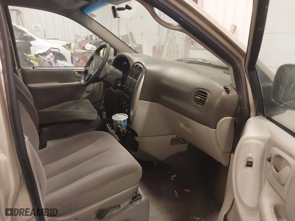 2006 Chrysler Town & Country LWB Touring with VIN 2A4GP54L66R822998, listed as a IAAI auction lot 41820263 with 282,439 mi miles. Bid and sale history available at carsss.com. Image 5.
