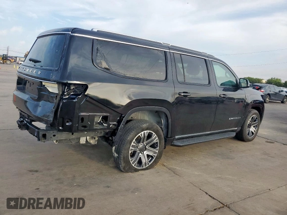 2023 Jeep Wagoneer Series II with VIN 1C4SJSBP2PS549189, listed as a Copart auction lot 64060685 with 29,157 mi miles and Clean title. Bid and sale history available at DreamBid. Image 3.
