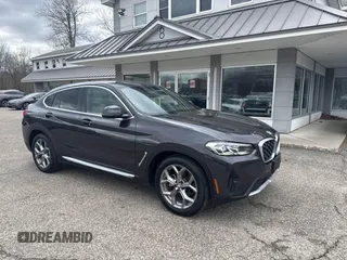 2022 BMW X4 xDrive30i with VIN 5UX33DT02N9J77920, listed as a IAAI auction lot 41888925 with 112,266 mi miles. Bid and sale history available at carsss.com. Image 1.