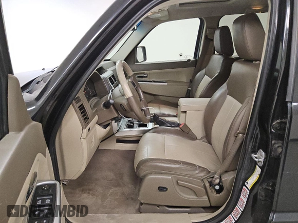 2008 Jeep Liberty Limited with VIN 1J8GN58K68W158301, listed as a Copart auction lot 49915215 with 325,021 mi miles and Clean title. Bid and sale history available at DreamBid. Image 7.