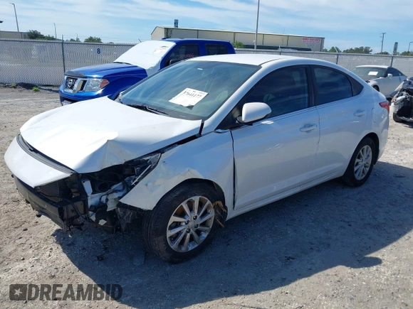 2019 Hyundai Accent SE with VIN 3KPC24A33KE058640, listed as a IAAI auction lot 37641177 with 1 mi miles. Bid and sale history available at carsss.com. Image 2.
