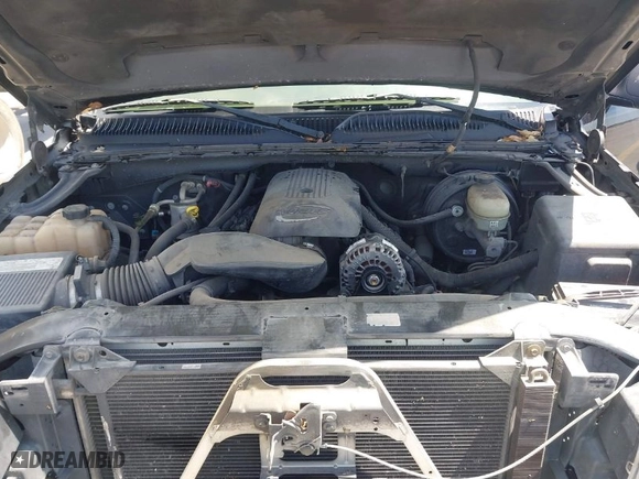 2006 Chevrolet Silverado 1500 LS with VIN 2GCEK13V561331599, listed as a IAAI auction lot 41990540 with 364,675 mi miles. Bid and sale history available at carsss.com. Image 10.