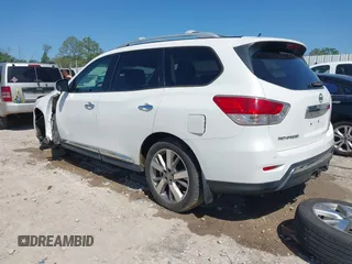 2013 Nissan Pathfinder SV with VIN 5N1AR2MN6DC661849, listed as a IAAI auction lot 41968295 with 186,113 mi miles. Bid and sale history available at carsss.com. Image 3.