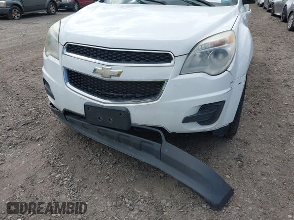 2011 Chevrolet Equinox LS with VIN 2GNALBEC2B1172040, listed as a IAAI auction lot 42059522 with 999,999 mi miles. Bid and sale history available at carsss.com. Image 6.