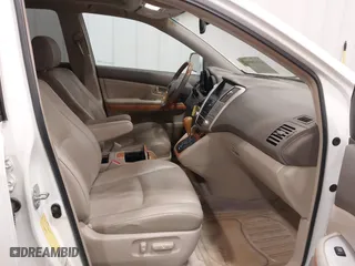 2005 Lexus RX 330 with VIN 2T2HA31U35C060236, listed as a IAAI auction lot 41872491 with 140,766 mi miles. Bid and sale history available at carsss.com. Image 5.