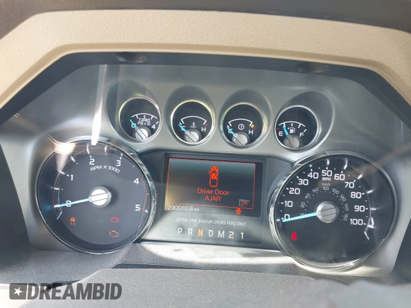 2013 Ford F-250 XL with VIN 1FT7W2BT6DEB59811, listed as a IAAI auction lot 41973603 with 290,010 mi miles and . Bid and sale history available at DreamBid. Image 7.