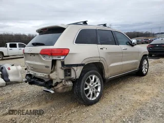 2014 Jeep Grand Cherokee Summit with VIN 1C4RJFJM8EC300013, listed as a Copart auction lot 48210285 with 152,090 mi miles and Clean title. Bid and sale history available at DreamBid. Image 3.