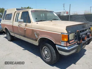 1988 Ford F-150 с VIN 1FTEX14H1JKB08656, выставлен на аукционе IAAI как лот 42580430 с пробегом 45 609 миль миль и . История ставок и продаж доступна на DreamBid. Изображение 1.