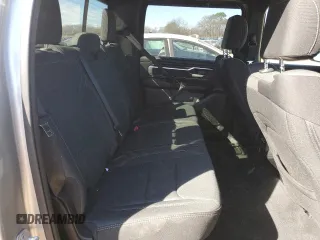 2019 Ram 1500 Big Horn z VIN 1C6SRFFT0KN765743, wystawiony jako Copart lot #46337635 z przebiegiem 77 506 mil mil oraz Szkoda całkowita • Salvage title. Historia ofert i sprzedaży dostępna na DreamBid. Obrazek 10.