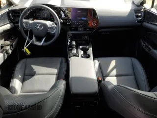 2024 Lexus NX 350h Premium z VIN JTJGKCEZ5R2027050, wystawiony jako Copart lot #50002365 z przebiegiem 22 370 mil mil oraz Szkoda całkowita • Salvage title. Historia ofert i sprzedaży dostępna na DreamBid. Obrazek 8.