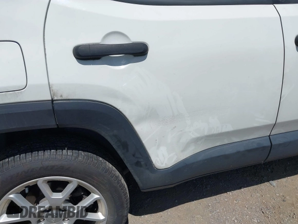 2020 Jeep Renegade Jeepster with VIN ZACNJBAB0LPL23586, listed as a IAAI auction lot 42632554 with 81,486 mi miles and . Bid and sale history available at DreamBid. Image 6.