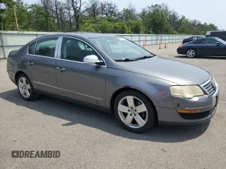 2008 Volkswagen Passat Komfort с VIN WVWAK73C68P082414, выставлен на аукционе Copart как лот 61903505 с пробегом 118 352 миль миль и Списание • Salvage title. История ставок и продаж доступна на DreamBid. Изображение 4.