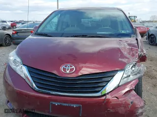 2014 Toyota Sienna LE AAS with VIN 5TDKK3DC6ES527036, listed as a IAAI auction lot 41895047 with 90,573 mi miles. Bid and sale history available at carsss.com. Image 11.