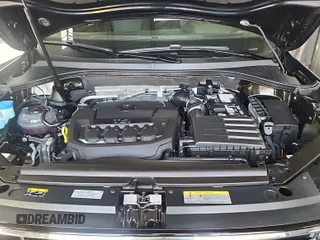 2024 Volkswagen Tiguan SE with VIN 3VV3B7AX8RM076346, listed as a IAAI auction lot 42734323 with 29,573 mi miles and . Bid and sale history available at DreamBid. Image 22.