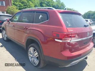 2019 Volkswagen Atlas SE with VIN 1V2UR2CA4KC553905, listed as a IAAI auction lot 42401734 with 71,405 mi miles and . Bid and sale history available at DreamBid. Image 3.