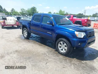 2015 Toyota Tacoma with VIN 3TMLU4EN1FM187705, listed as a IAAI auction lot 42119222 with 115,471 mi miles and . Bid and sale history available at DreamBid. Image 1.