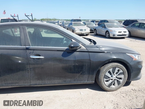 2019 Nissan Altima S z VIN 1N4BL4BV0KC233402, wystawiony jako IAAI lot #41917621 z przebiegiem 115 224 mil mil oraz . Historia ofert i sprzedaży dostępna na DreamBid. Obrazek 13.