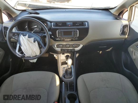 2017 Kia Rio LX z VIN KNADM4A34H6117768, wystawiony jako Copart lot #52455175 z przebiegiem 193 494 mil mil oraz Szkody całkowita. Historia ofert i sprzedaży dostępna na DreamBid. Obrazek 8.