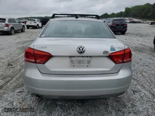 2013 Volkswagen Passat TDI SE w/Sunroof with VIN 1VWBN7A31DC042934, listed as a Copart auction lot 54205055 with 174,480 mi miles and Clean Title. Bid and sale history available at carsss.com. Image 6.