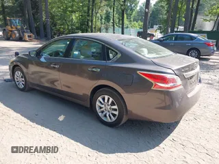 2013 Nissan Altima SV with VIN 1N4AL3AP0DC292204, listed as a IAAI auction lot 42844510 with 173,596 mi miles and . Bid and sale history available at DreamBid. Image 3.
