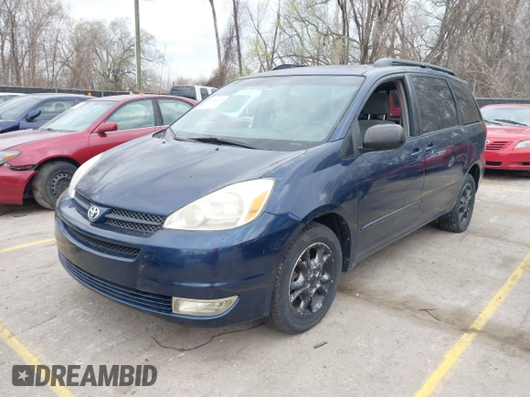 2005 Toyota Sienna LE with VIN 5TDBA23C25S048997, listed as a IAAI auction lot 41883065 with 245,085 mi miles. Bid and sale history available at carsss.com. Image 2.