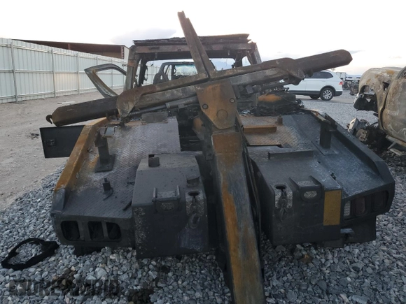 2005 Ford F-350 z VIN 1FDWF36P15EA24991, wystawiony jako Copart lot #46443955 z przebiegiem Nie podano mil oraz Szkoda całkowita • Salvage title. Historia ofert i sprzedaży dostępna na DreamBid. Obrazek 6.