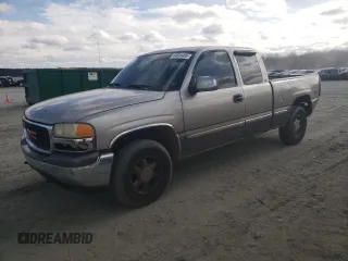 2000 GMC New Sierra 1500 SLE with VIN 2GTEK19T6Y1276864, listed as a Copart auction lot 44655405 with 327,329 mi miles and Salvage Title. Bid and sale history available at carsss.com. Image 1.